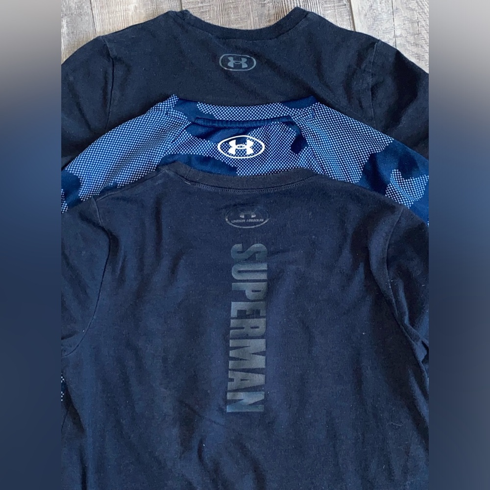 Under Armour Superman Black Basketball Navy Blue Camo Tee Bundle Lot YSM Boy’s 8 - Picture 7 of 8